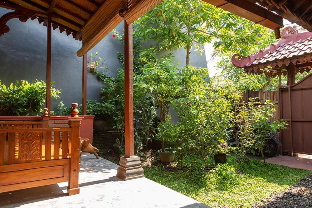 Rumah Ukhi Guest House Cebongan Exterior foto