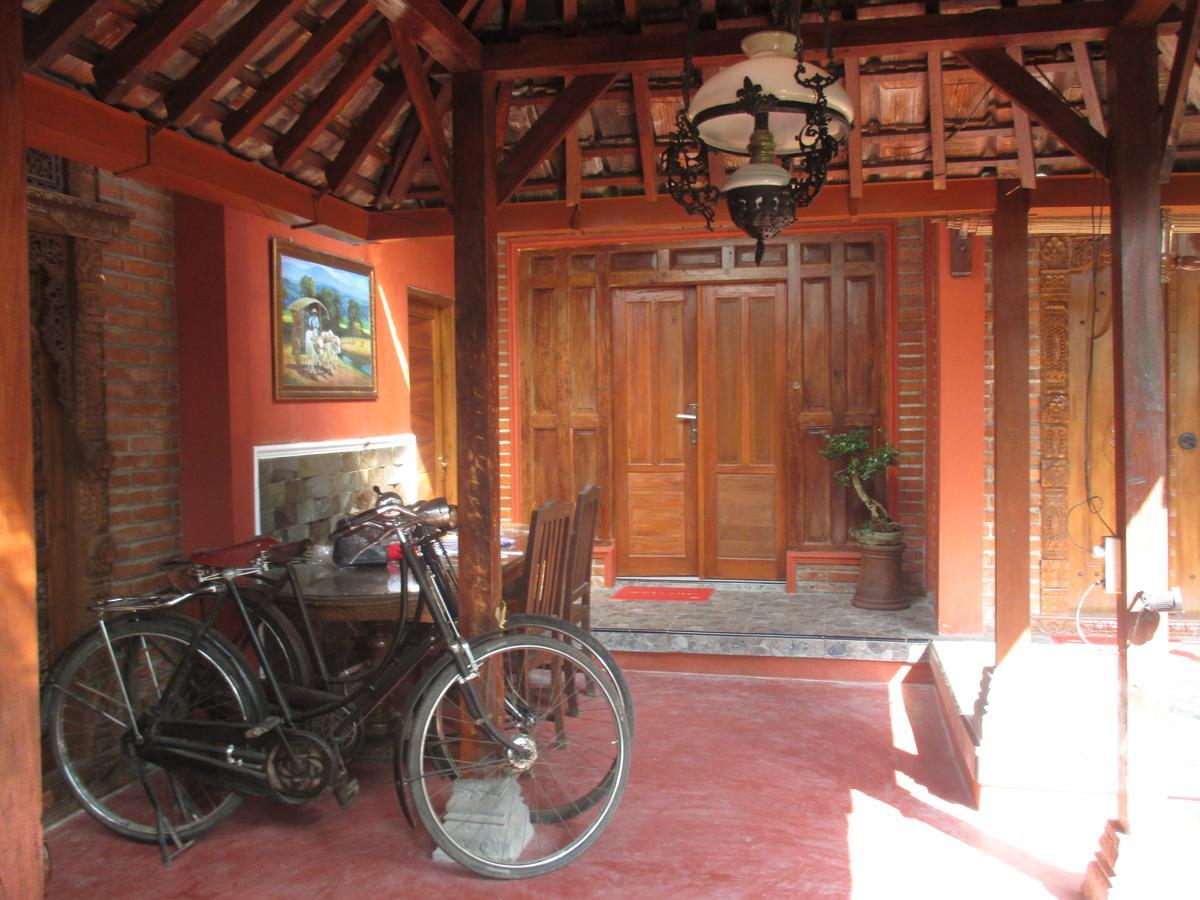 Rumah Ukhi Guest House Cebongan Exterior foto
